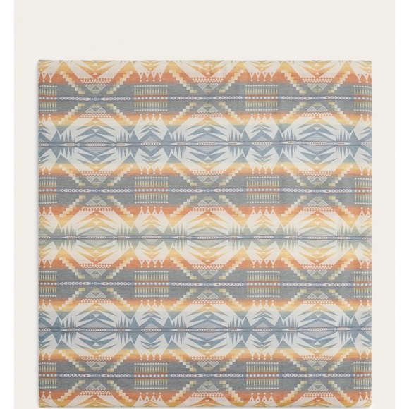 Pendleton Multicolor Geometric Comforter Set - Picture 3 of 7